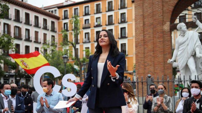 Inés Arrimadas, en un mitin de Ciudadanos en la Plaza del 2 de Mayo.