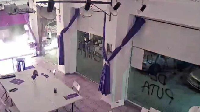 Ataque a la sede de Podemos en Cartagena con material explosivo