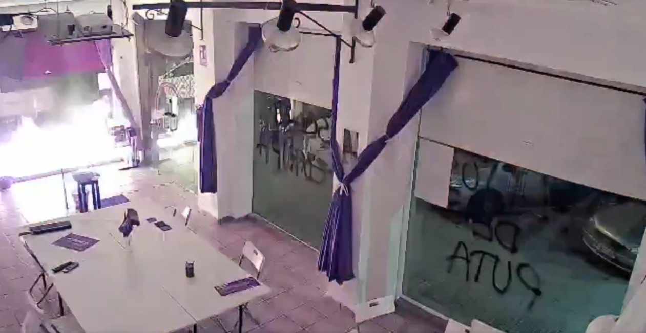 Ataque a la sede de Podemos en Cartagena con material explosivo