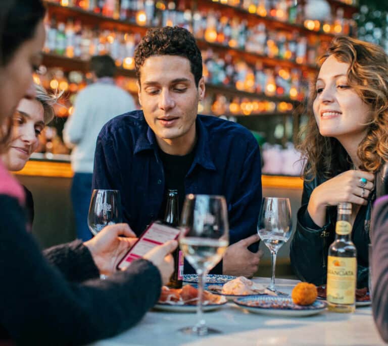 Pagar en restaurantes, más sencillo que nunca: con código QR