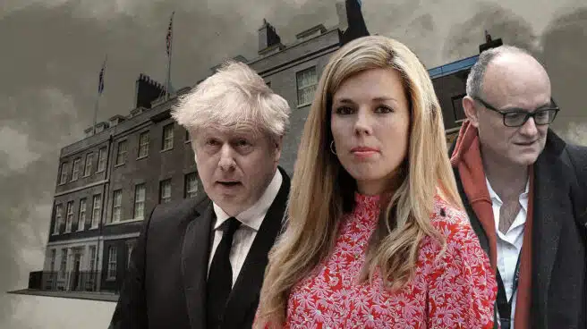 Boris Johnson, en el fuego cruzado entre Carrie, su novia y su ex asesor