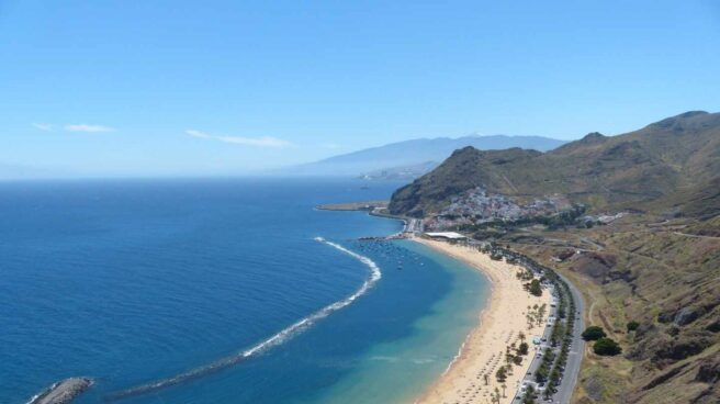 Estancias más largas y más baratas: así es el turismo internacional en la era Covid Costa canaria