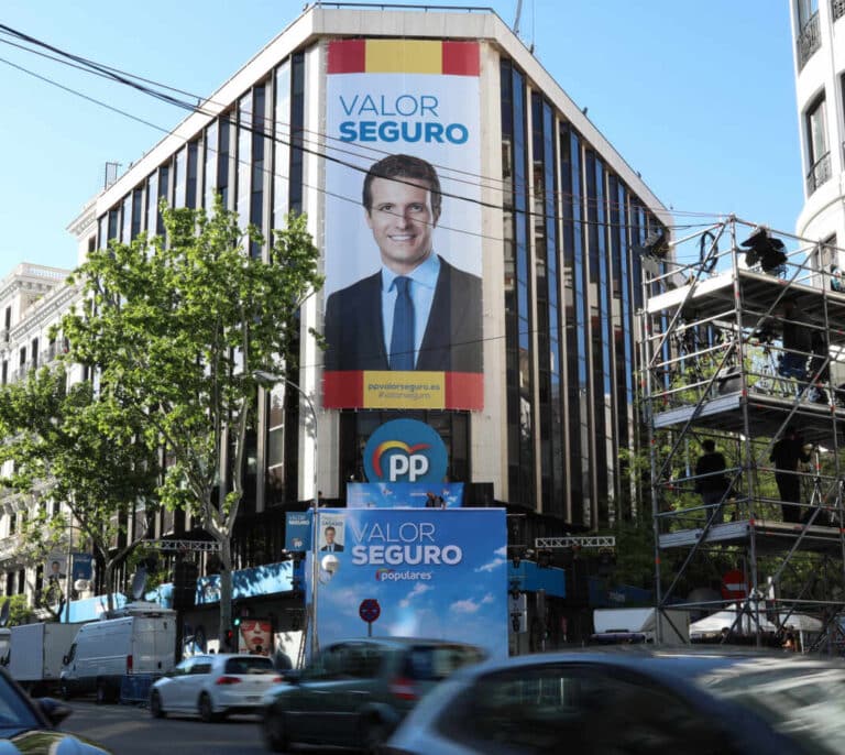 Casado, en busca de una sede abierta, más pequeña y acorde con la "nueva etapa" del PP