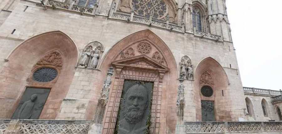 La Catedral de Burgos no será  Patrimonio de la Humanidad si cambia sus puertas por las de Antonio López