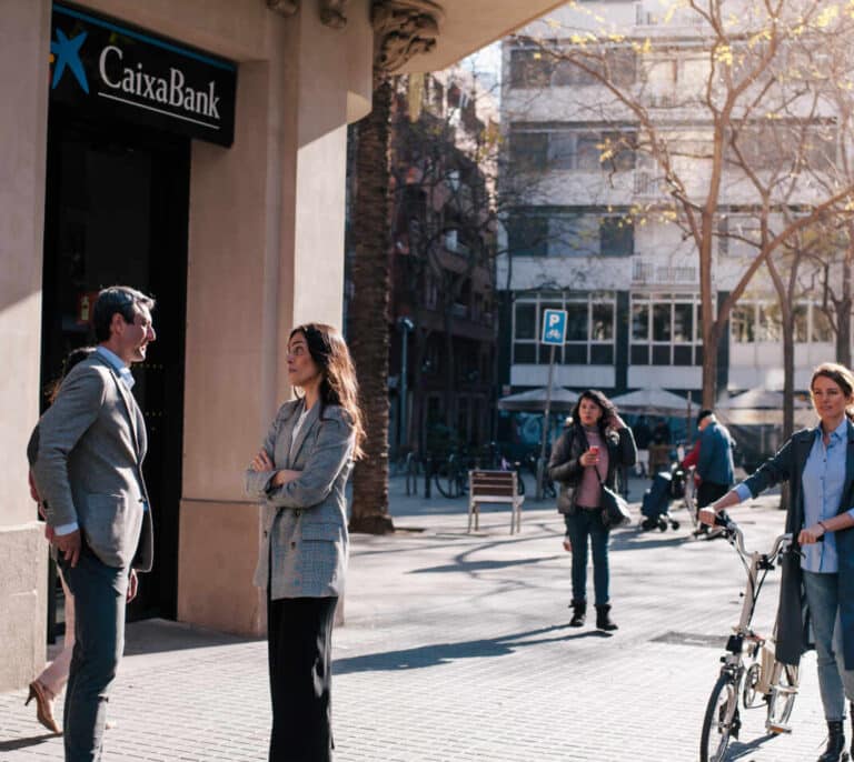 ¿Cómo afecta la fusión con CaixaBank a los clientes de Bankia?