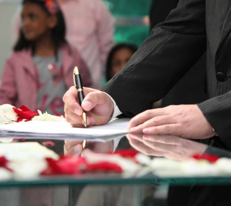 Un 'sí, quiero' completo ante notario