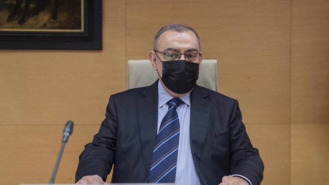 Enrique García Castaño, comisario principal ya jubilado, en el Congreso de los Diputados este jueves.