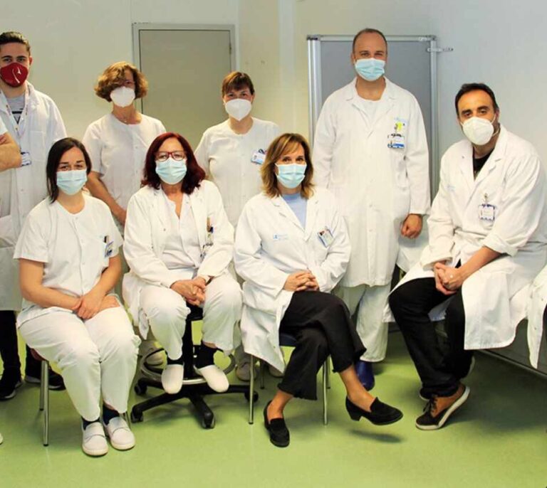 El Clínico y el Zendal inician un ensayo con probióticos para tratar el Covid