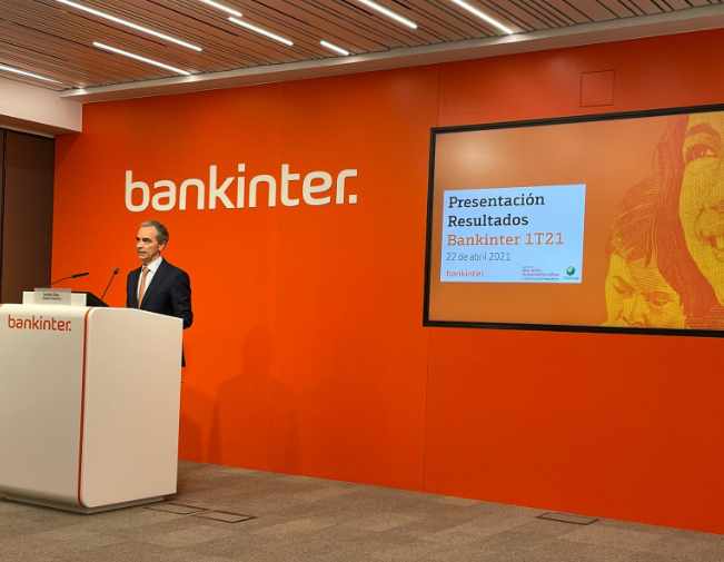 El director financiero de Bankinter, Jacobo Díaz, durante la presentación de resultados del primer trimestre.