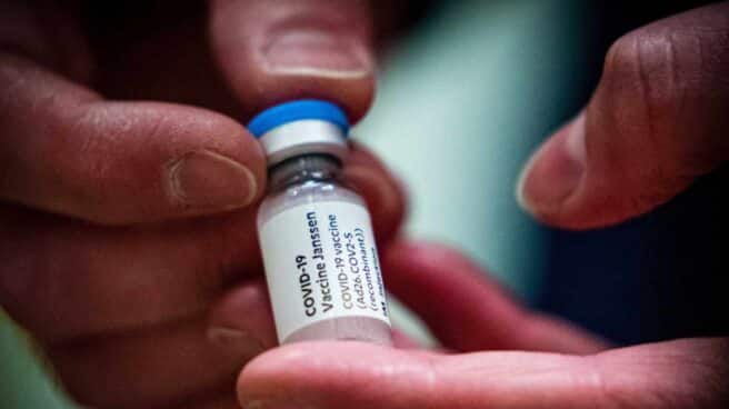 ¿Cuál es la mejor vacuna contra el Covid? Diferencias entre las vacunas contra el Covid: Astrazeneca, Janssen, Pfizer y Moderna Dosis de la vacuna contra el coronavirus de Janssen.