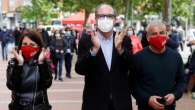 El PSOE lleva a Jorge Javier Vázquez a Vallecas para reanimar la campaña de Gabilondo