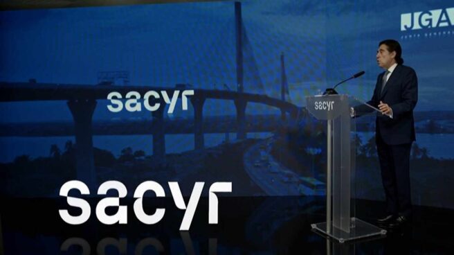 Sacyr da por superada la crisis: "Hemos superado esta dura prueba eficazmente" El presidente de Sacyr, Manuel Manrique, durante la junta de accionistas