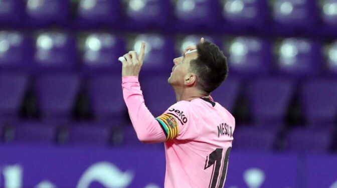 Subastan por 80.000 euros las botas del último gran récord de Messi