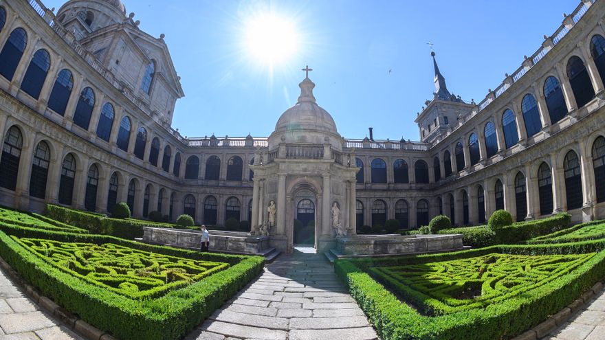 Vista de los jardines de El Escorial