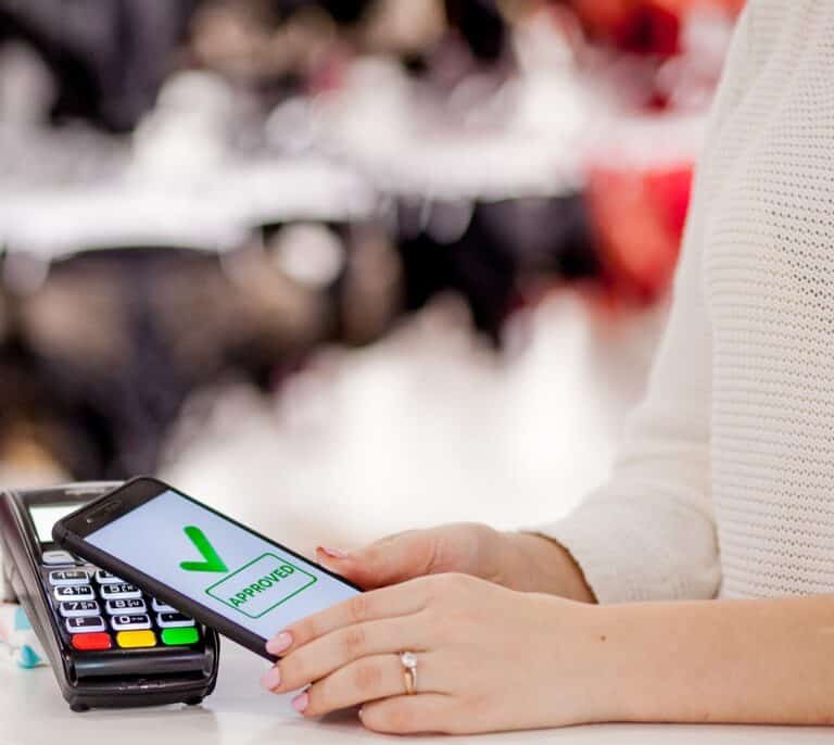 Convenio de seis millones para digitalizar 36.000 comercios en toda España