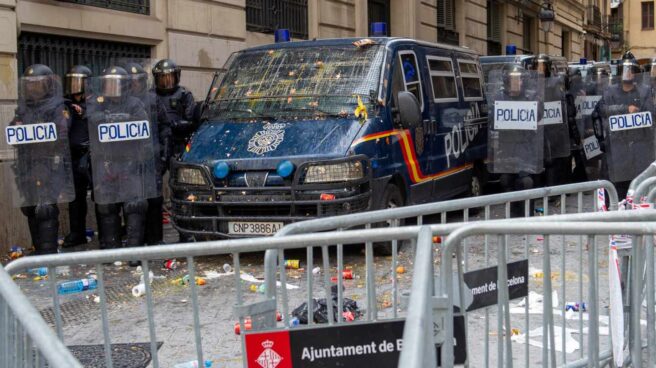 Agentes de la UIP, desplegados en el centro de Barcelona tras la sentencia del 'procés'.