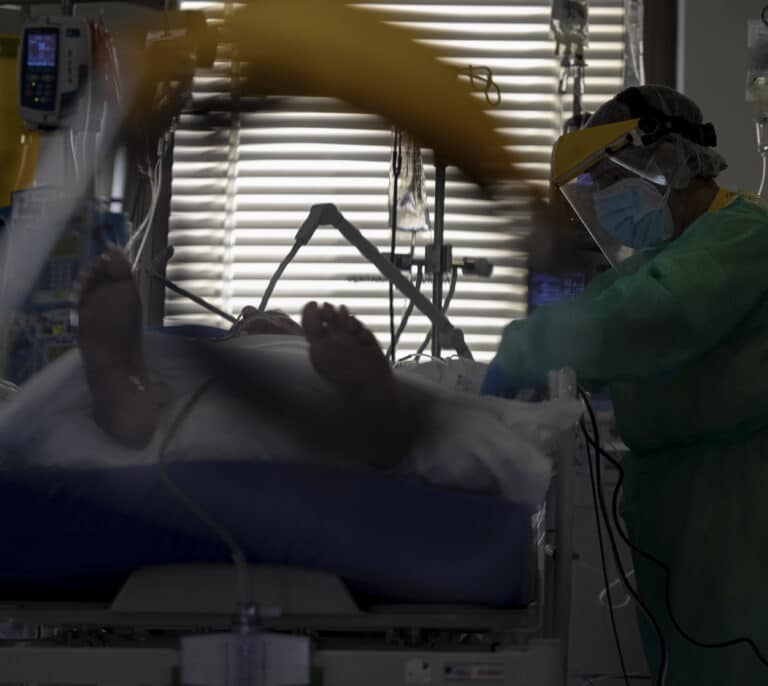 Un fármaco de menos de 2 euros muestra eficacia en pacientes críticos de Covid