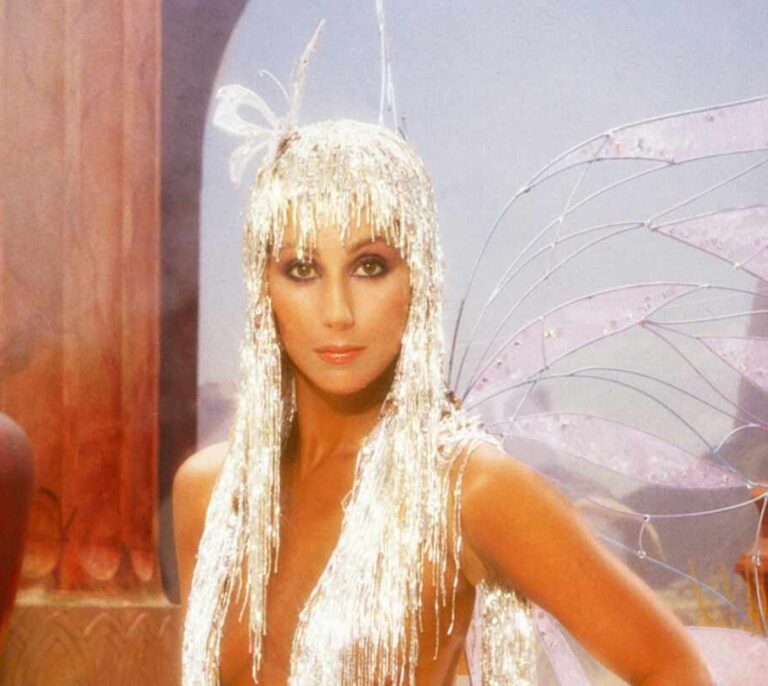 Cher: del estilo hippie que consiguió colar en la pequeña pantalla, al ‘Believe’ que la hizo ‘diosa del pop’