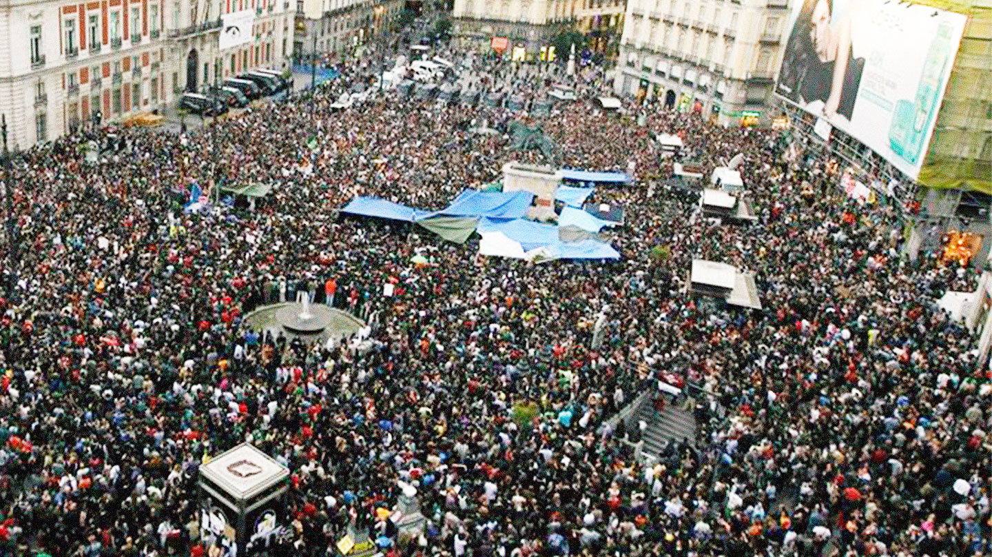 Imagen de la Puerta del Sol durante el 15M