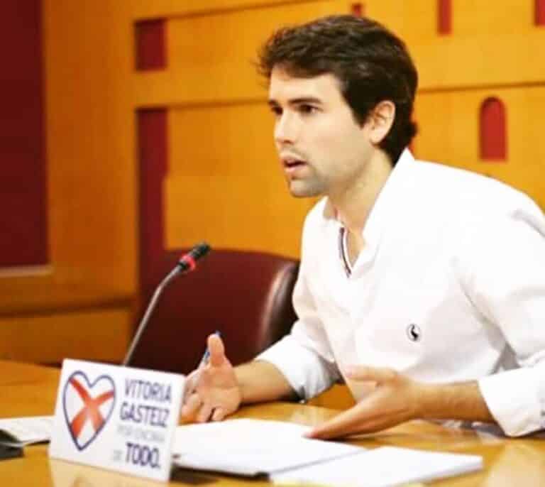 "Claro que volveré allí a tomar cervezas, no puedo permitir que la calle sea suya"