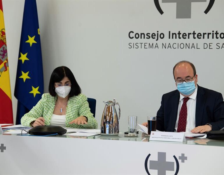 Sanidad defiende que las CCAA tienen herramientas suficientes para controlar la pandemia