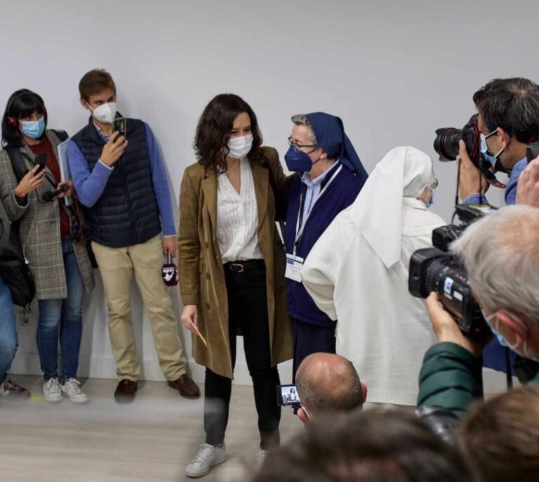 Ayuso: "Hoy elegimos el modelo de comunidad y de país que queremos a partir de mañana"