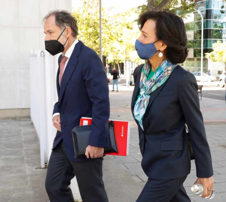 La negativa de Orcel a reducir el bonus “debilitó” la confianza de Botín