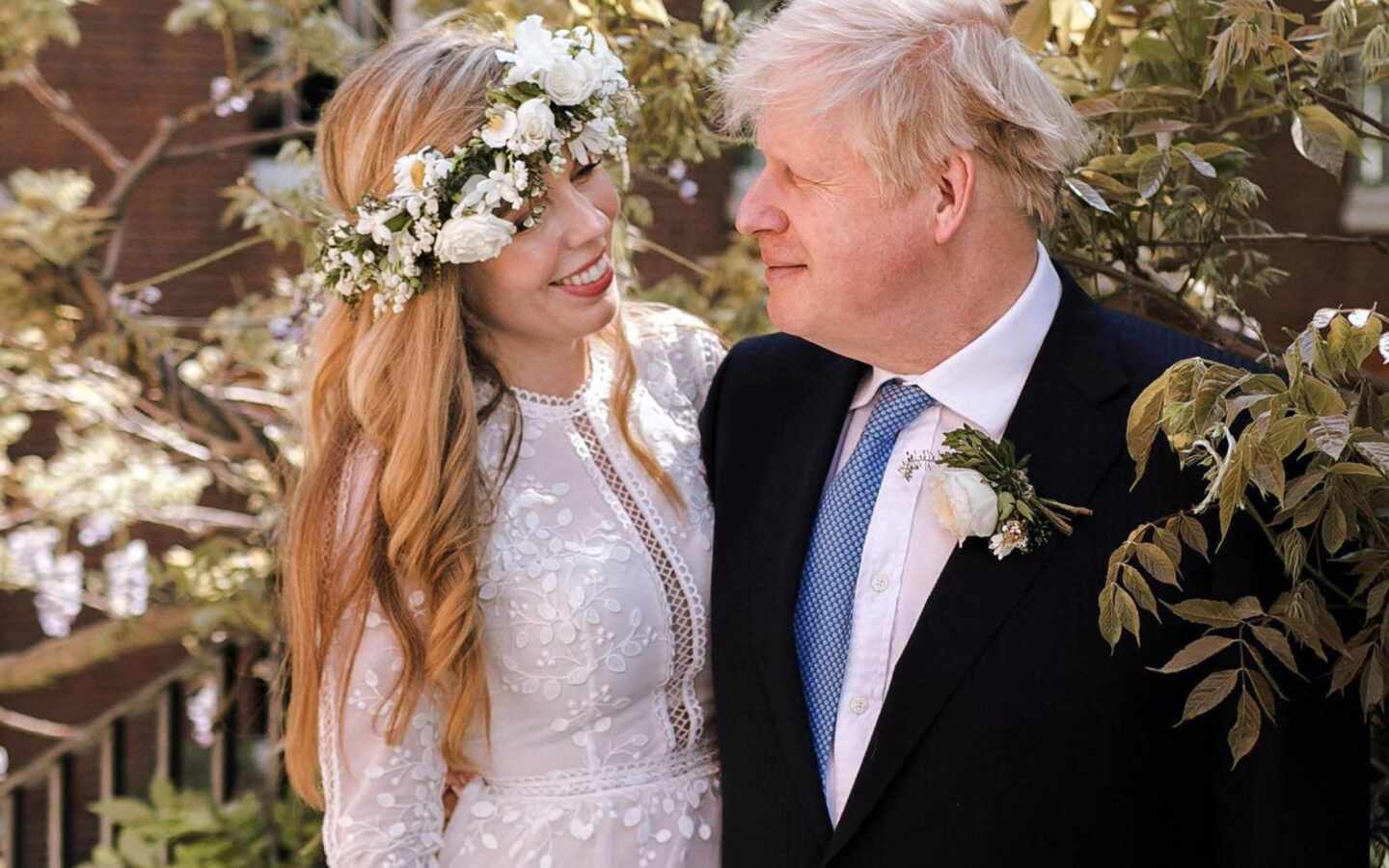 Boris Johnson se casa con Carrie Symonds en una ceremonia secreta