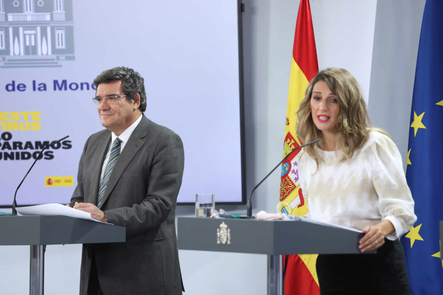 El ministro de Seguridad Social y Migraciones, José Luis Escrivá, y la ministra Trabajo y Economía Social, Yolanda Díaz, en una imagen de archivo.