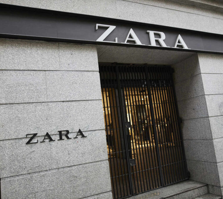 Inditex cerrará otras 56 tiendas este verano en España