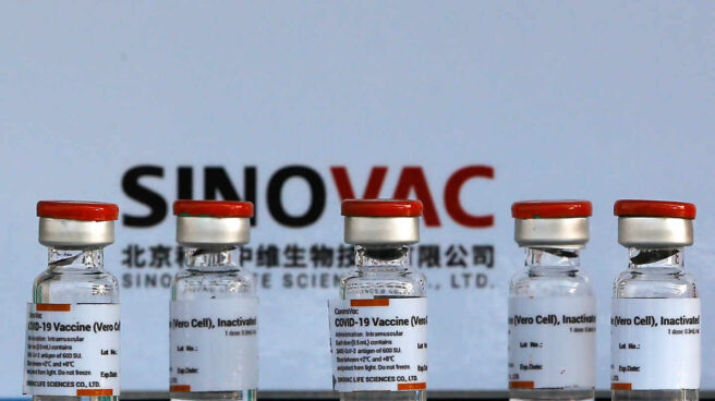 Viales de la vacuna china de Sinovac, llamada CoronaVac.