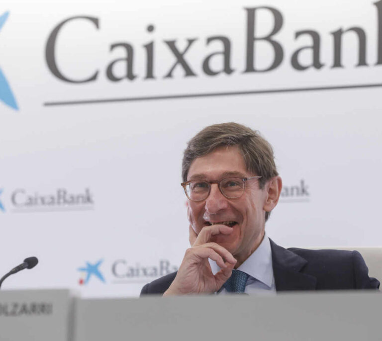 CaixaBank elimina el coste de las transferencias a Ucrania y a las donaciones a las ONG que trabajen allí