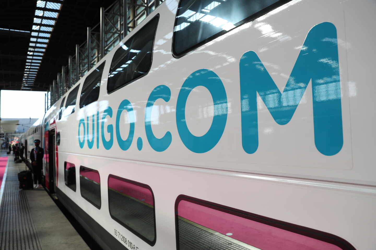 El nuevo tren 'low cost' de Ouigo sufre una avería y retrasa su llegada a Madrid 90 minutos