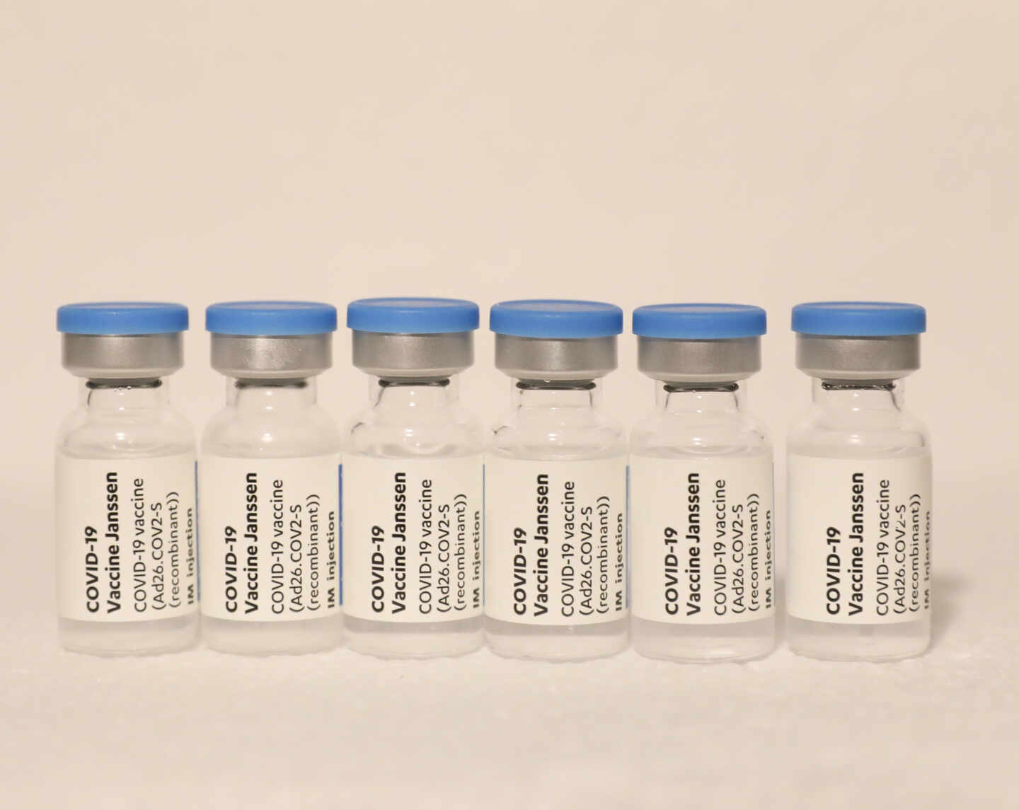 Imagen de viales de la vacuna de Moderna contra el Covid-19