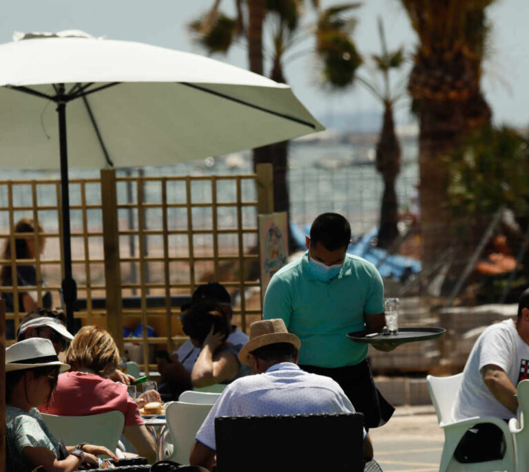 El sector turístico prevé alcanzar ya el 60% del nivel que tenía en el verano de 2019