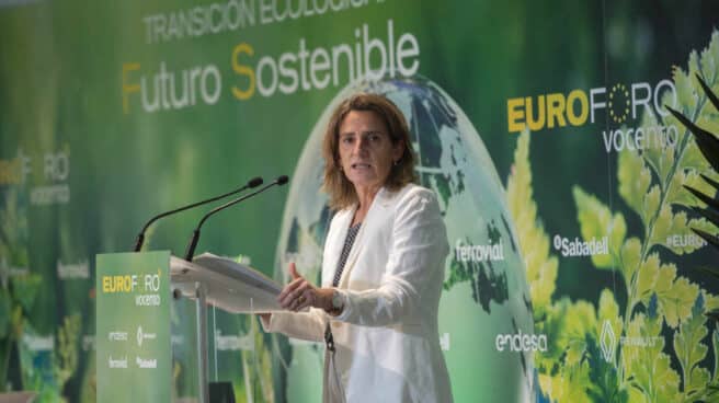 La vicepresidenta cuarta y ministra para la Transición Ecológica y el Reto Demográfico de España, Teresa Ribera, interviene durante el EUROFORO Vocento