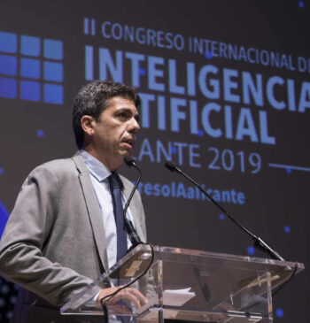 El presidente de la Diputación de Alicante, Carlos Mazón, durante el 2º Congreso Internacional de Inteligencia Artificial 2019 de Alicante