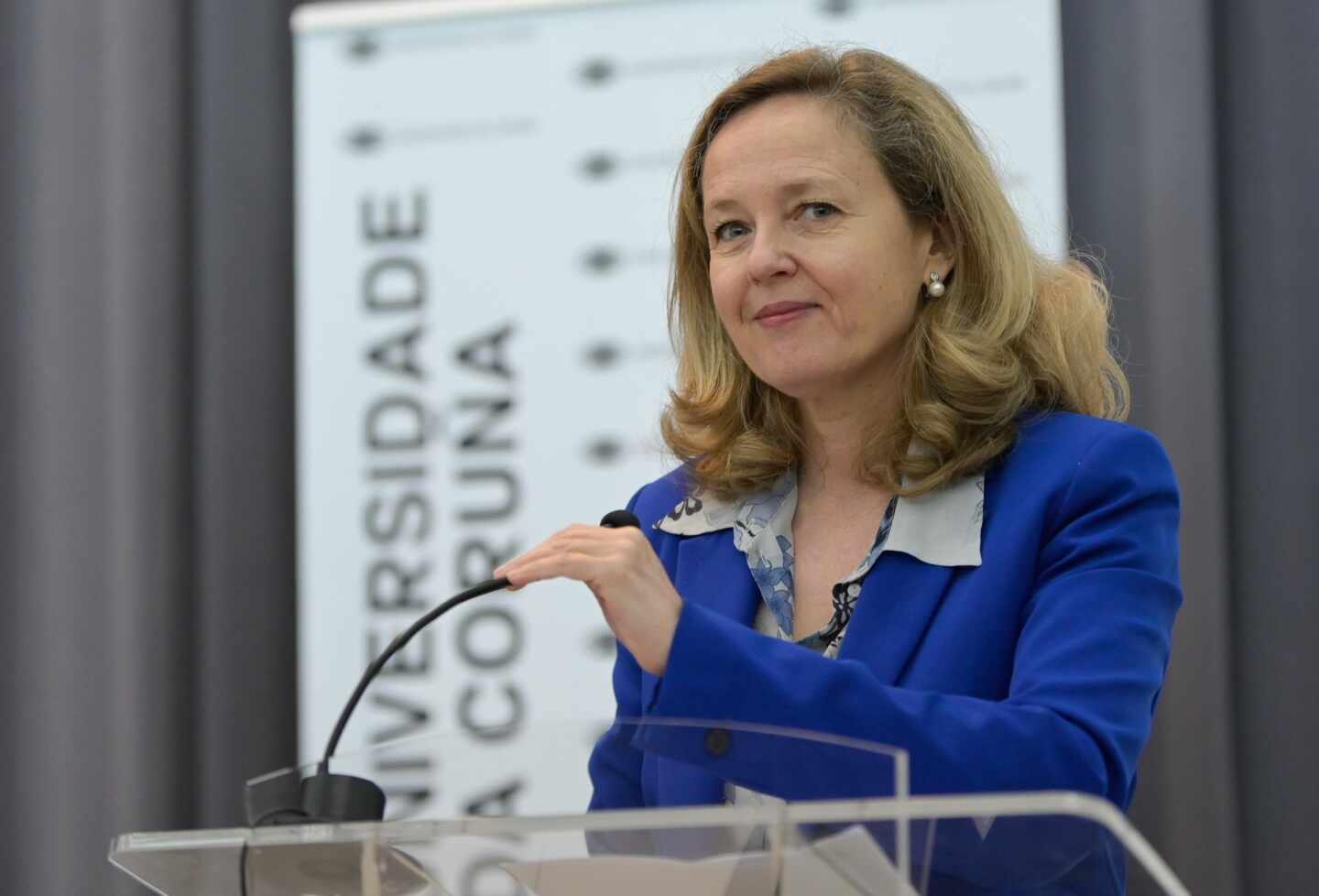 La vicepresidenta de Asuntos Económicos, Nadia Calviño, en A Coruña, Galicia.