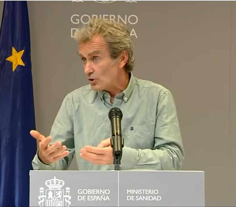 Simón avanza que se relajará el uso de mascarillas próximamente mientras la incidencia baja 11 puntos