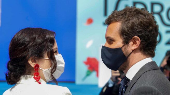 Isabel Díaz Ayuso y Pablo Casado, en las celebraciones de San Isidro.