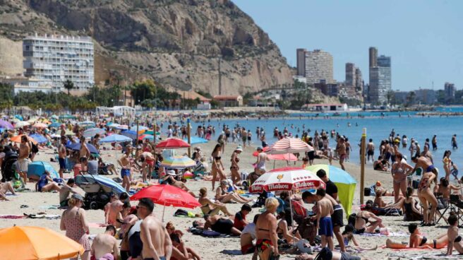 Playa del Postiguet en Alicante. Playa del Postiguet en Alicante.