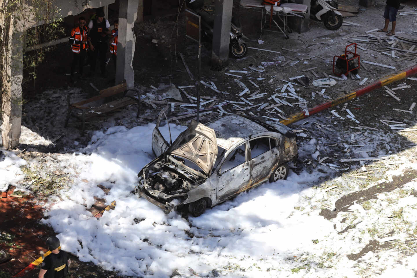 Destrozos en Ramat Gan, ciudad próxima a Israel, tras el lanzamiento de un cohete desde Gaza.