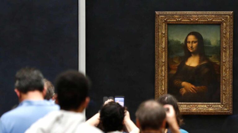 Reapertura del Louvre en París