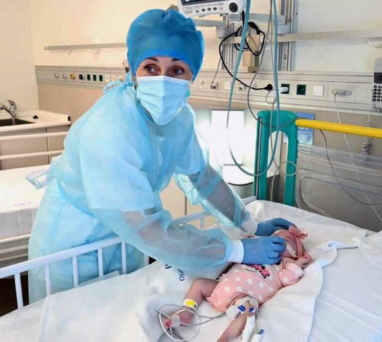 12 horas para salvar a Naiara, primer bebé que recibe un corazón en parada