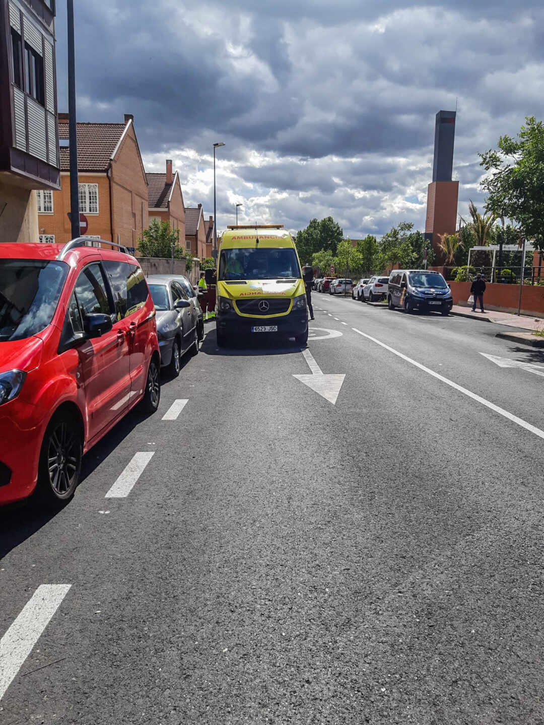 Un niño de 12 años herido muy grave al caer a un patio interior en Madrid