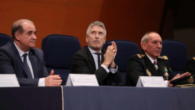 Interior reconoce que da 'vivienda gratis' a 97 mandos de la Policía Nacional