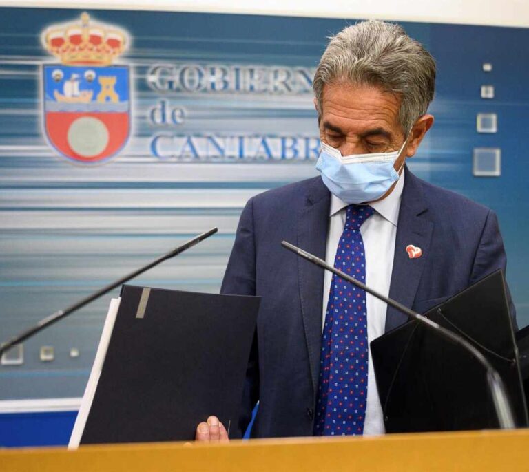 La justicia de Cantabria tumba el límite horario de Revilla a bares y restaurantes