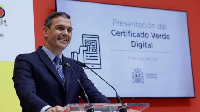 España adelanta la recepción de viajeros vacunados al 7 de junio