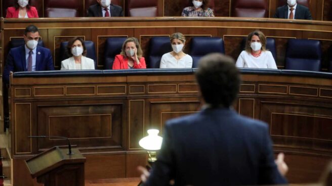 Un Sánchez "desaforado" rompe hostilidades contra Casado: "Usan la crisis para derribar al Gobierno"