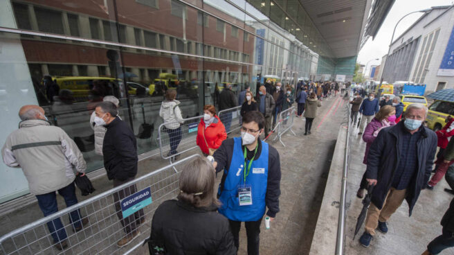 Madrid vacunará a partir del próximo lunes a la población de 50 a 55 años